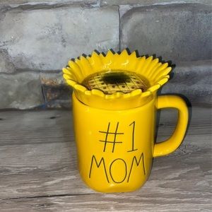 Rae Dunn sunflower mug